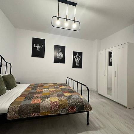 Appartement Garsonieră în complex rezidențial à Bucarest Extérieur photo