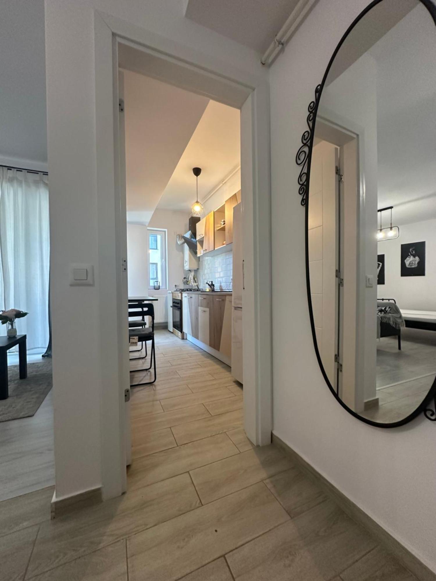 Appartement Garsonieră în complex rezidențial à Bucarest Extérieur photo